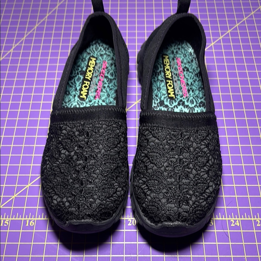 Skechers Air-Cooled Memory Foam Shoes Size 7